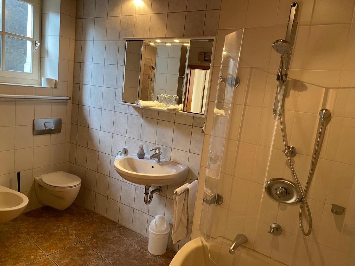 Gasthaus Zur Sonne Rhodt unter Rietburg Dış mekan fotoğraf